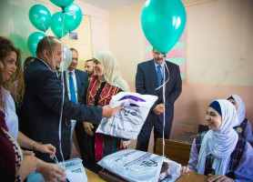 بالتعاون مع محافظة رام الله والبيرة التأمين الوطنية NIC تتبرع لطلاب مدرسة الصم الخيرية الاسلامية