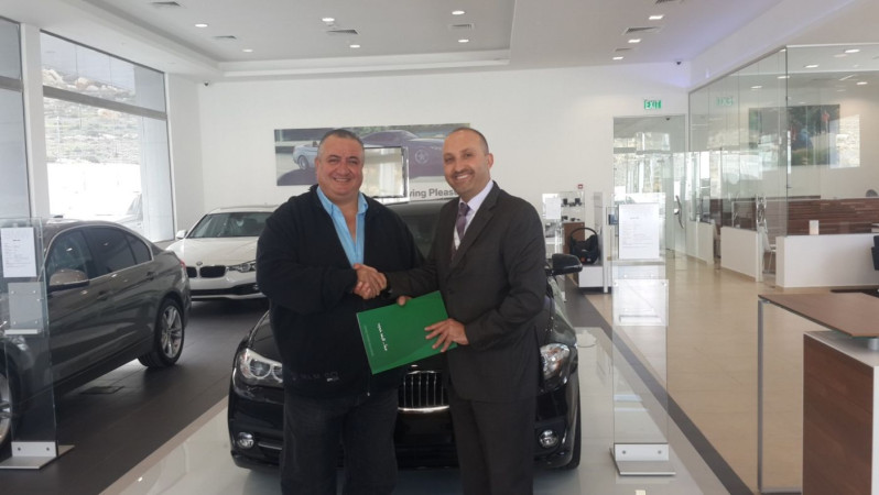 تتميز بتنوع محفظتها التأمينية التأمين الوطنية "NIC" توقع إتفاقية تعاون مع الشركة الفلسطينية للمحركات " ميتسوبيشي – بي إم دبليو